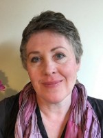 Emma Cameron, MA. Integrative Arts Psychotherapist UKCP, HCPC Emma Cameron, MA. Integrative Arts Psychotherapist UKCP, HCPC