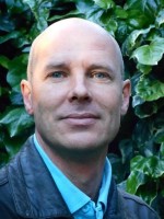 Bojan Dezman, MSc Int. Psychotherapy, BACP and UKCP Accredited Bojan Dezman, MSc Int. Psychotherapy, BACP and UKCP Accredited