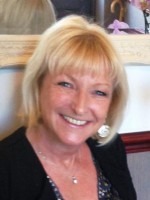 Bev Hale MBACP, CPCAB TC-6 Supervision, BSc Counselling, Cert Ed Bev Hale MBACP, CPCAB TC-6 Supervision, BSc Counselling, Cert Ed