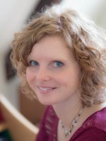 Dr Rebecca Knowles Bevis (C. Psychol, BABCP Accredited) Dr Rebecca Knowles Bevis (C. Psychol, BABCP Accredited)