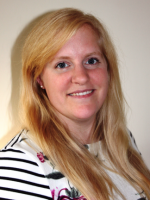 Dr Rebecca Oldaker BSc (Hons), PsychD, CPsychol Dr Rebecca Oldaker BSc (Hons), PsychD, CPsychol