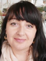 Jana Haragalova MA, HCPC, MBACP (Accred) Jana Haragalova MA, HCPC, MBACP (Accred)