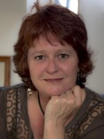 Linda M E Graham Psychodynamic Counsellor Dip. Couns; MBACP (Accred) Linda M E Graham Psychodynamic Counsellor Dip. Couns; MBACP (Accred)