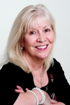 Julie Gaudion BPC MBACP TSP MA PGCE Julie Gaudion BPC MBACP TSP MA PGCE
