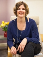 Amy Brown, GHR, DCH, DQHP, DipHb Amy Brown, GHR, DCH, DQHP, DipHb