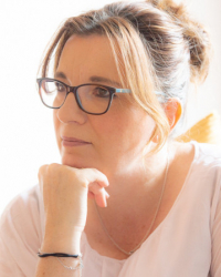Debbie Harris BA (Hons) Dip Hyp. (All about You - Therapy) Debbie Harris BA (Hons) Dip Hyp. (All about You - Therapy)