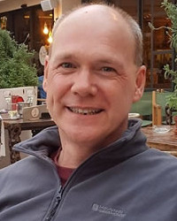 Paul Hirst B.Sc. (Hons) Dip. Hypnotherapy Paul Hirst B.Sc. (Hons) Dip. Hypnotherapy