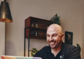 photo of Andrew (Andy) Selway - Woolley, online Solution Focused Hypnotherapist at HeadFirst Hypnotherapy.