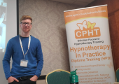 Image of Mark O'Hanlon at Red Sage Holistic Therapies clinic in Ossett, Wakefield, west Yorkshire, Hypnotherapy for anxiety, quit smoking, quit vaping, fear of flying, phobias, weight loss, panic disorder, panic attacks, stress, PTSD, insomnia, sleep