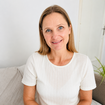 Dr Christine Rivers
