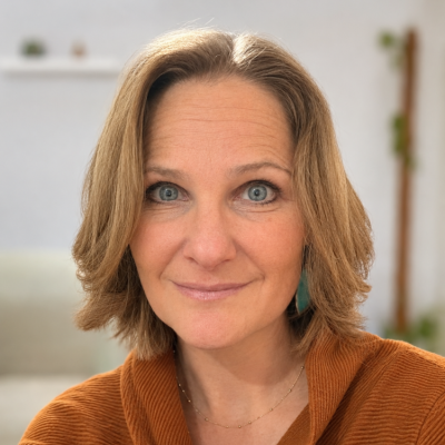 Dr Christine Rivers