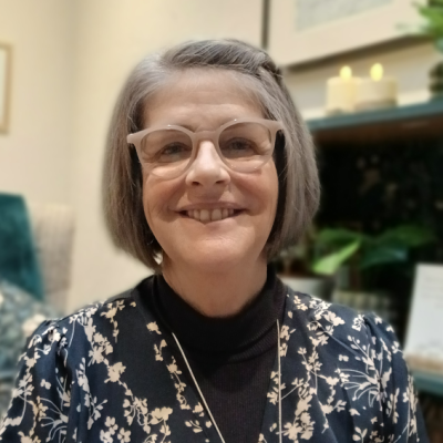 Annie Thomas