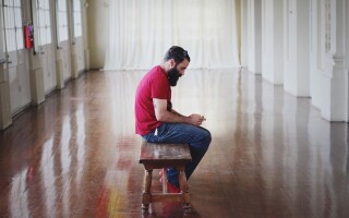 Can hypnotherapy help me feel less lonely?