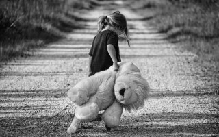 Four things hypnotherapy can help your child with (right now)