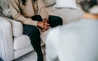 What hypnotherapy actually feels like (and what to expect)