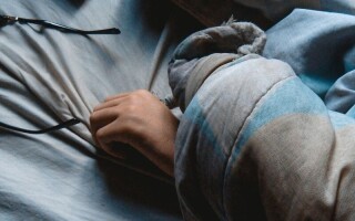 Can self-hypnosis help me get a better night&rsquo;s sleep?