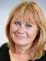 Shirley Rowlands BA (Hons) PGCE In FE D.Hyp. NLP Master Prac. MNCH CNHC Shirley Rowlands BA (Hons) PGCE In FE D.Hyp. NLP Master Prac. MNCH CNHC