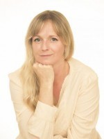 Louise Nonweiler (Dip Hyp DNLP GQHP GHRreg Dip Psych Dip. Mindfulness IAHT) Louise Nonweiler (Dip Hyp DNLP GQHP GHRreg Dip Psych Dip. Mindfulness IAHT)
