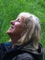 Christine Ferris - PhD, BEd (Hon), TDCR, HPD, Dip HPsych, Dip NLP, Cert SM Christine Ferris - PhD, BEd (Hon), TDCR, HPD, Dip HPsych, Dip NLP, Cert SM