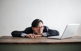 How to overcome complacency at work