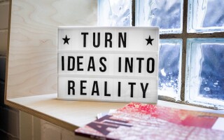 What is the 'perspective of plenty&rsquo; method?
