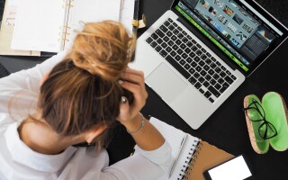 How to stop being a &lsquo;people pleaser&rsquo; at work