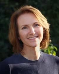 Gabriella Kinnear-Nock, Registered Nutritional Therapist DipCNM MBANT CNHC Gabriella Kinnear-Nock, Registered Nutritional Therapist DipCNM MBANT CNHC