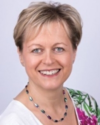 Hilary Tulloch Dip Nutr CNM, mBANT, CNHC reg Hilary Tulloch Dip Nutr CNM, mBANT, CNHC reg