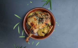 Garlic and courgette chicken