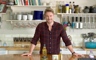 Why is taking a lunch break so important? With Jessie Pavelka