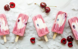 Quick and easy ice lollies