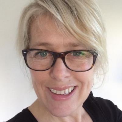 Lianne Sims DipION, FdSc, BANT, CNHC Lianne Sims DipION, FdSc, BANT, CNHC