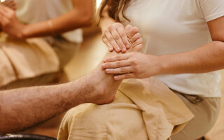 Reflexology - a gentle option for pain management