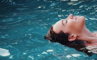 What is floatation therapy?&nbsp;