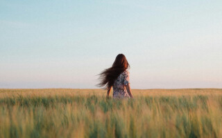 How the Bach flower remedy Heather can help us with loneliness 