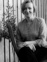 Kate Kotlarska BSc (Hons) MBAcC Lic.Ac., Dip.ITEC Kate Kotlarska BSc (Hons) MBAcC Lic.Ac., Dip.ITEC